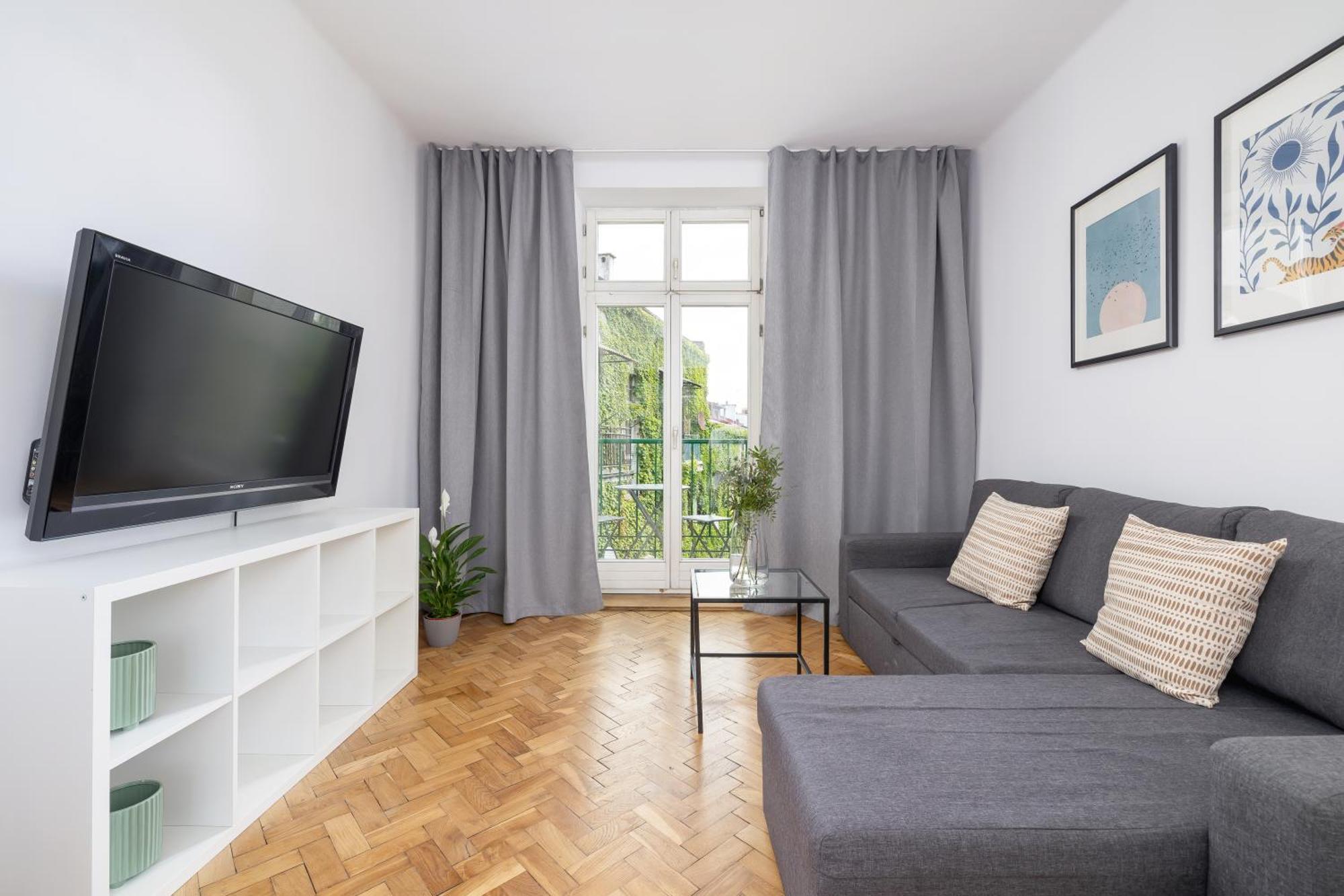 1-Bedroom Apartment With Balcony - Dluga 65 クラクフ エクステリア 写真
